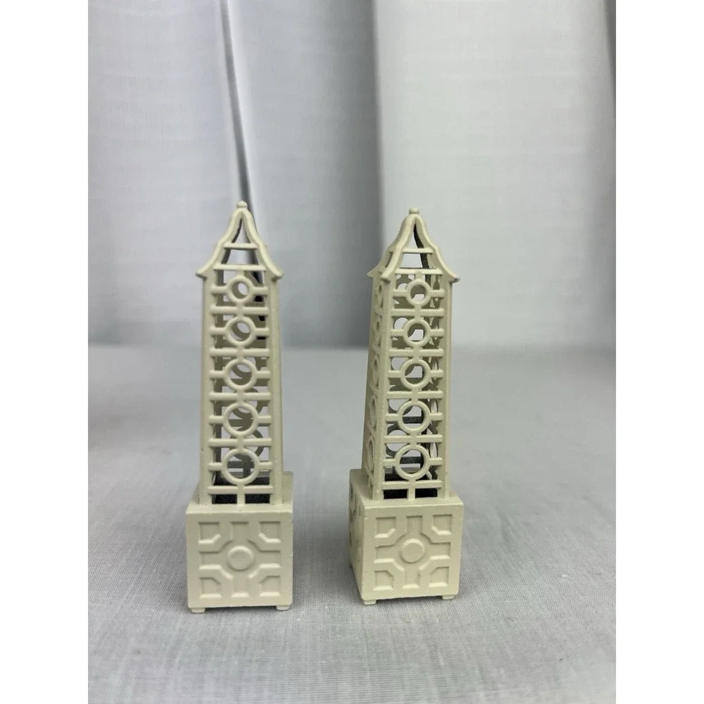 Department 56 Lattice Obelisk Set of Two 1998 Seasons Bay Accessories #53376